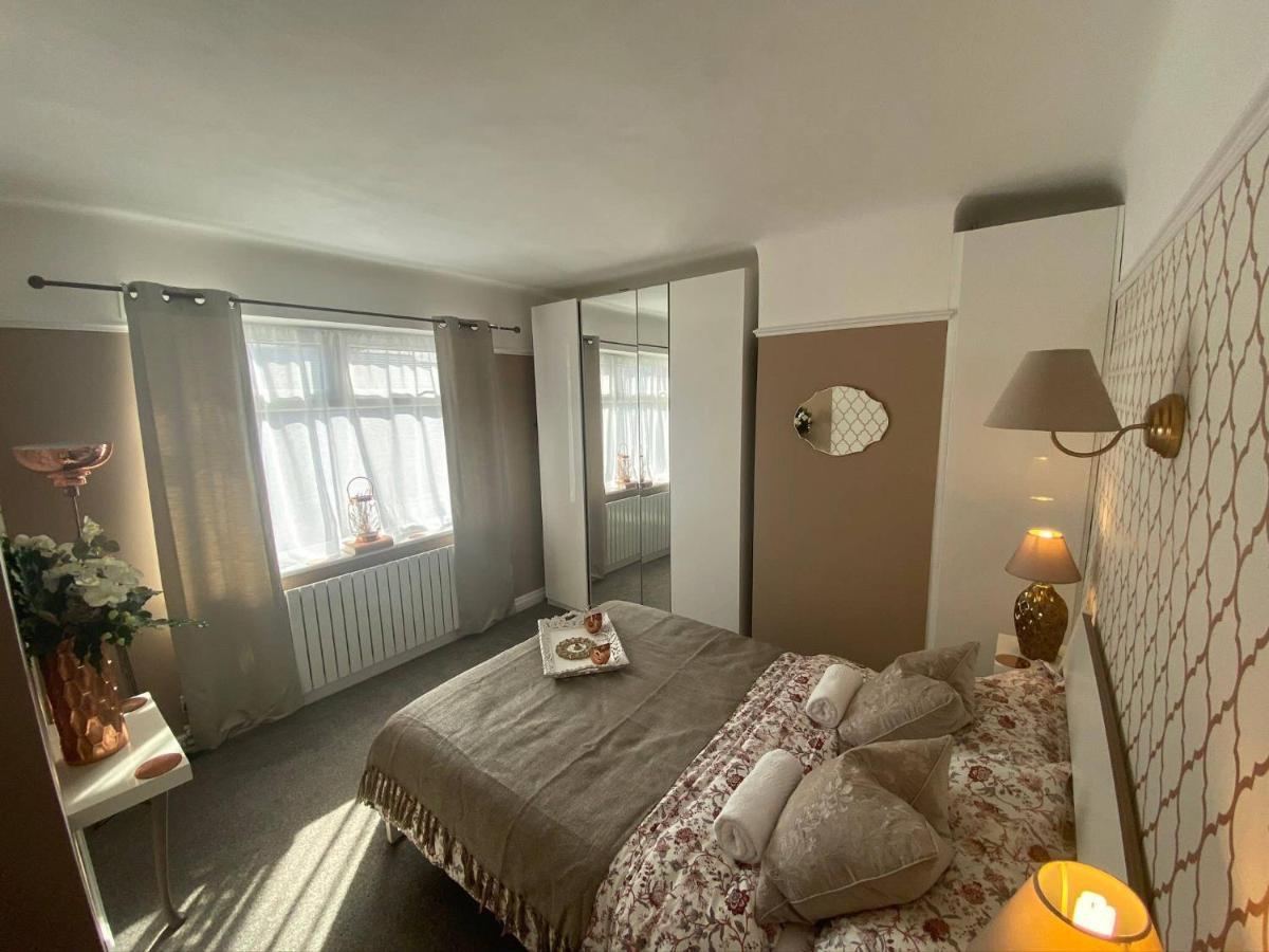Сasa de vacaciones Luxury 5* With Secret Garden And Free Parking Liverpool